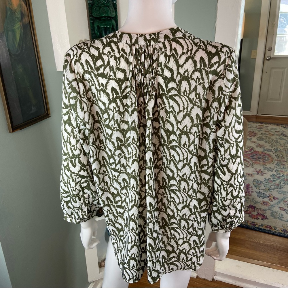 JACHS Girlfriend Olive Green White Abstract Button Down Top Blouse Shirt Medium - Picture 6 of 12